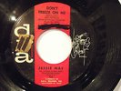 Soul 45 Collector-JESSIE MAE-DONT FREEZE ON ME-DRA-Hear