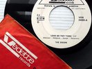 THE DOORS love me two times b/w moonlight drive RARE ITALIAN Vedette 45 w5862