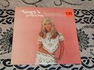 NANCY SINATRA LP Nancy’s Greatest Hits   REPRISE   LEE HAZLEWOOD   MINT / SEALED