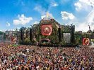 2 tickets Full madness + camping Tomorrowland