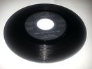 GAY FEET/OVER THE RAINBOWS END - THE GAYLADS/LYNN TAITT & THE JETS [R/STEADY] 7