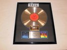 WILLIE NELSON stardust GOLD RECORD & CASSETTE riaa hologram BARRY FEY framed USA