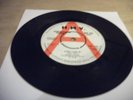 GLENDA COLLINS  /  JOHNNY LOVES ME  7'' DEMO RECORD POP 1439  1965