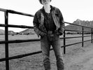SEASICK STEVE 'KEEPIN' THE HORSE BETWEEN ME AND THE GROUND' 2 x VINYL LP (2016)