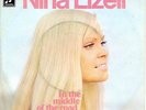 Lizell Nina - In the middle of the road ist leider Kussverbot