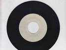 BLANK(OLIVE BLOSSOM)/ MOVE YOUR FEET  -  LARRY MARSHALL  (67 ROCKSTEADY 7