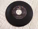 GROUP THE DUSTERS  PRETTY GIRL/COOLATION  ABC PARAMOUNT 9887 M-