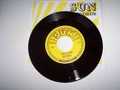 ELVIS PRESLEY SUN RECORD WITH SUN SLEEVE THATS ALL RIGHT #209 TRULY MINT