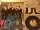 LES CHAUSSETTES NOIRES 100 % Rock 1961 25 cm avec Poster Eddy Mitchell Twist ??
