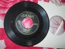 The De Castro Sisters It's Love London Record 45-HL8104 UK 7inch Vinyl Single