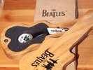 THE BEATLES OFFICIAL APPLE CORPS QUARTZ WATCH IN WOODEN CASE NEVER USED WORKING