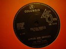 UK COLUMBIA-THE PINK FLOYD-APPLES AND ORANGES-LOOKS WORN PLAYS WELL