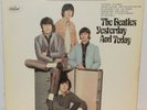 The Beatles - Yesterday and Today LP Vinyl Capitol ST 2553 Rainbow Label Stereo