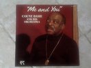 LP COUNT BASIE AND HIS ORCHESTRA - ME AND YOU  / excellent état