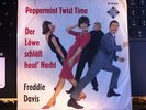 FREDDIE DAVIS Peppermint Twist Time b/w Der Lowe schlaft Heut Nacht GERMAN PS 45