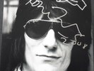 ROLLING STONES RONNIE WOOD SIGNED 10X8 PHOTO + COA ORIGINAL