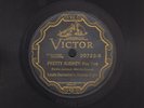 Louis Dumaine's Jazzola Eight on Scroll Victor 20723  Vg+