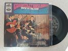 VINYL   THE SWINGING BLUE JEANS   ---