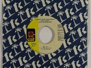 70s Soul 45 LITTLE BEAVER Listen To My Heartbeat/We Three on Cat NM