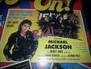 MICHAEL JACKSON VINTAGE RARE MAGAZINE RIGHT ON  1988 + POSTER NO PROMO NO SMILE