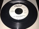 Suzy & Red Stripes – Seaside woman  PROMO PAUL McCARTNEY PRODUCTION