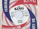 BOB KAMES exotica MISIRLOU popcorn tittyshaker MACK THE KNIFE 45 HEAR
