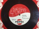 Royal Knights - Yes It’s Me/Sweet Revenge Boston 1968 PEPSI Garage HEAR