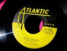THE CLOVERS - Blue Velvet - clean 50's doo-wop 45 rpm - Atlantic 1052