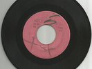 SLIM  SMITH & UNIQUES / GIVE ME A LOVE / BLS + 08 + A / 7''/ VG+ / VG
