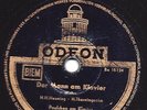PAUL KUHN : Geben Sie dem Mann am Klavier noch ein Bier