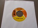 45 RPM 1967 NORTHERN SOUL R. DEAN TAYLOR THERE'S A GHOST IN MY HOUSE VIP 25042