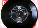 NM  ELVIS PRESLEY HEARTBREAK HOTEL / ALL SHOOK UP  7
