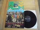 BEATLES, SGT PEPPERS.. PCS 7027 UK VINYL RARE EMI ONE BOX NEAR MINT AUDIO COPY