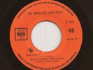 WILD Latin Psych Funk Breaks 45 LOS JUNIORS DE SANTA TECLA La Bomba CBS Hear mp3