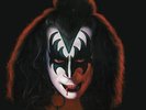 KISS - GENE SIMMONS (BACK TO BLACK)