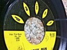 very rare BOB MOORE & THE TEMPS Roy Buchanan GARAGE 1963 DAISY