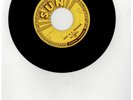 SUN 45 RECORD NO 293-THE SUNRAYS-LOVE IS A STRANGER-THE LONELY HOURS-