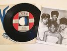 45 release / The Chiffons  / He's So Fine & Photo