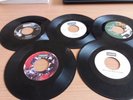 5 X OASIS SINGLES EX-JUKEBOX - WONDERWALL / ROLL WITH IT / SOME MIGHT SAY ETC