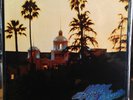 [ROCK/POP] EXC LP The EAGLES Hotel California {Original 1976 ASYLUM Iss W/POSTER