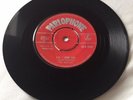 Original Beatles Single 1962 Red label   LOVE ME DO