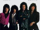 KISS : LICK IT UP : BRAND NEW & SEALED 180 GRAM VINYL LP + DOWNLOAD VOUCHER