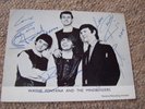 WAYNE FONTANA AND THE MINDBENDERS SIGNED FAN CLUB POST CARD , CIRCA 1960'S