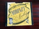RARE Vintage Vogue Picture Record 2 Disc Set V101 ART MOONEY MEDLEY 713-32 / 730