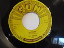RAY SMITH RIGHT BEHIND YOU BABY / SO YOUNG SUN 45 RPM # 298 LIGHT PLAY WEAR