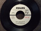KIT AND THE OUTLAWS Don't Tread On Me PHILIPS 40420 DJ listen  GARAGE