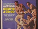SMOKEY ROBINSON & MIRACLES: Going To A Go-go 45 (PC w/ some cw top seam split,