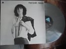 PATTY SMITH- HORSES/ DISQUE DE COULEUR GRIS/ FRENCH ARISTA DC 14 / NM/NM