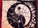 Totalitar Disclose Split 12