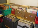 FLOHMARKTPOSTEN: Ca. 1000 LP´s  + Ca. 200 SINGLES + CD´s, NUR SELBSTABHOLER